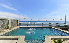 Waterside inn Nusa Penida